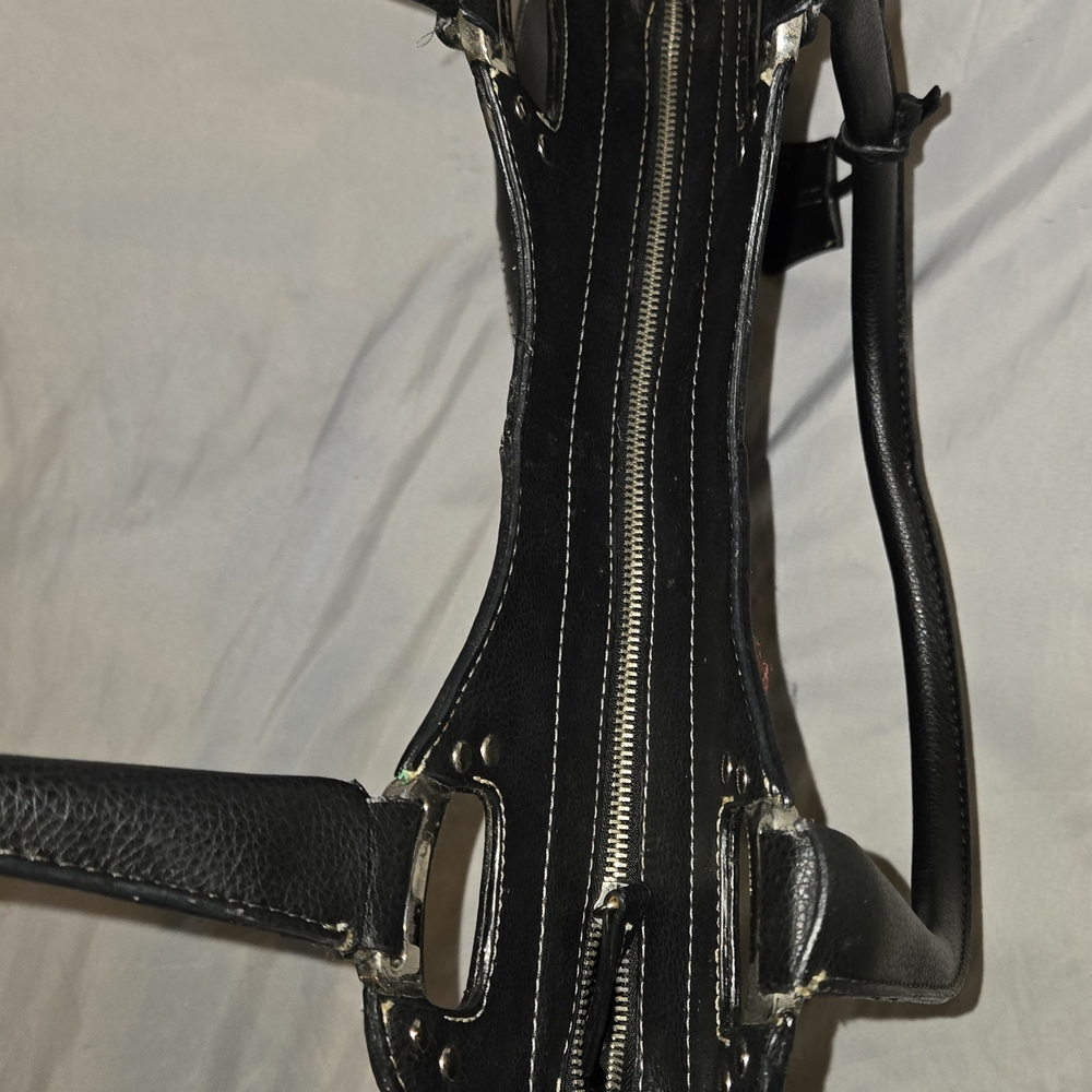 Classic Black Faux Leather Tote Bag - Unbranded - Picture 4 of 9